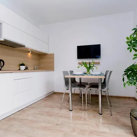 アパート Mikroklimat - Przy Plazy ヤスタルニャ